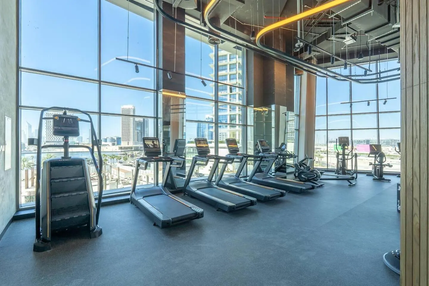 Luxury Apartment With Burj Khalifa View, Balcony Netflix Wehome Premium Dubai