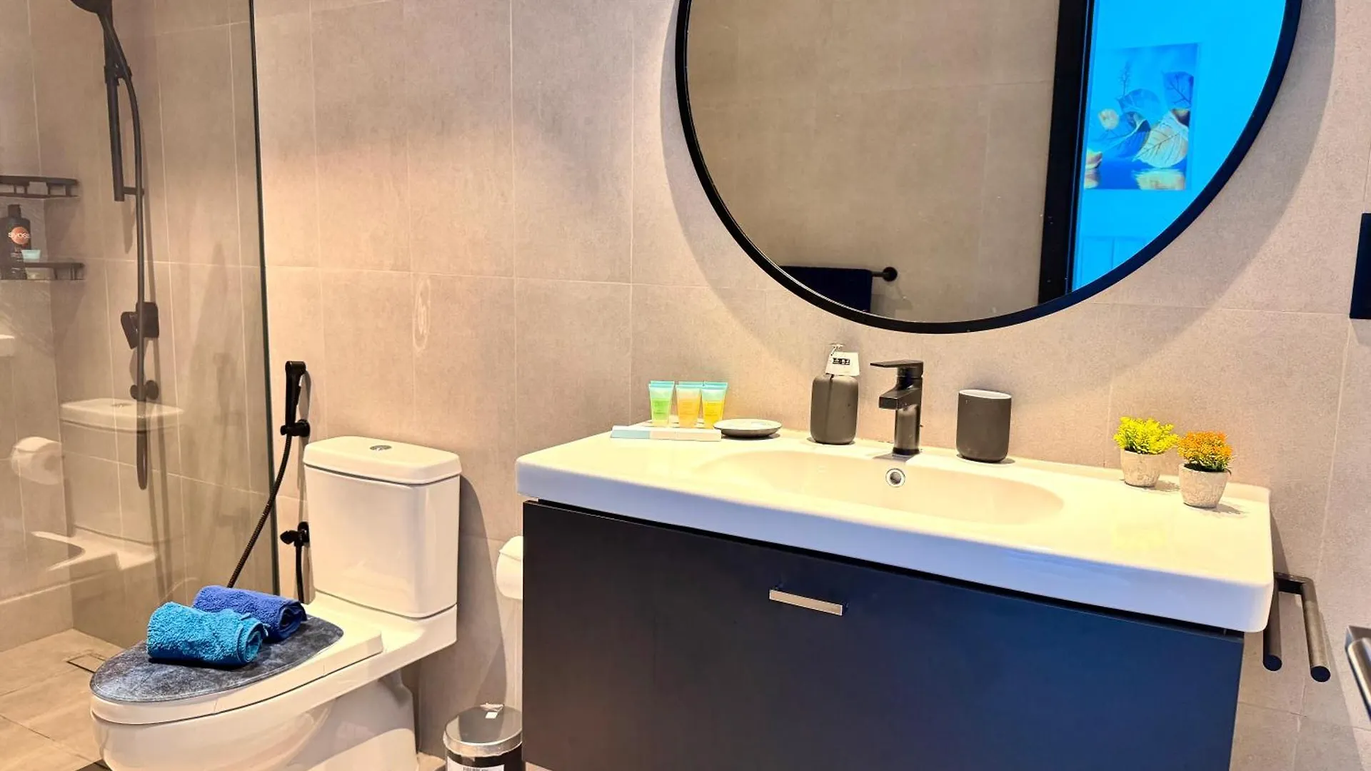 Luxury Apartment With Burj Khalifa View, Balcony Netflix Wehome Premium Dubai