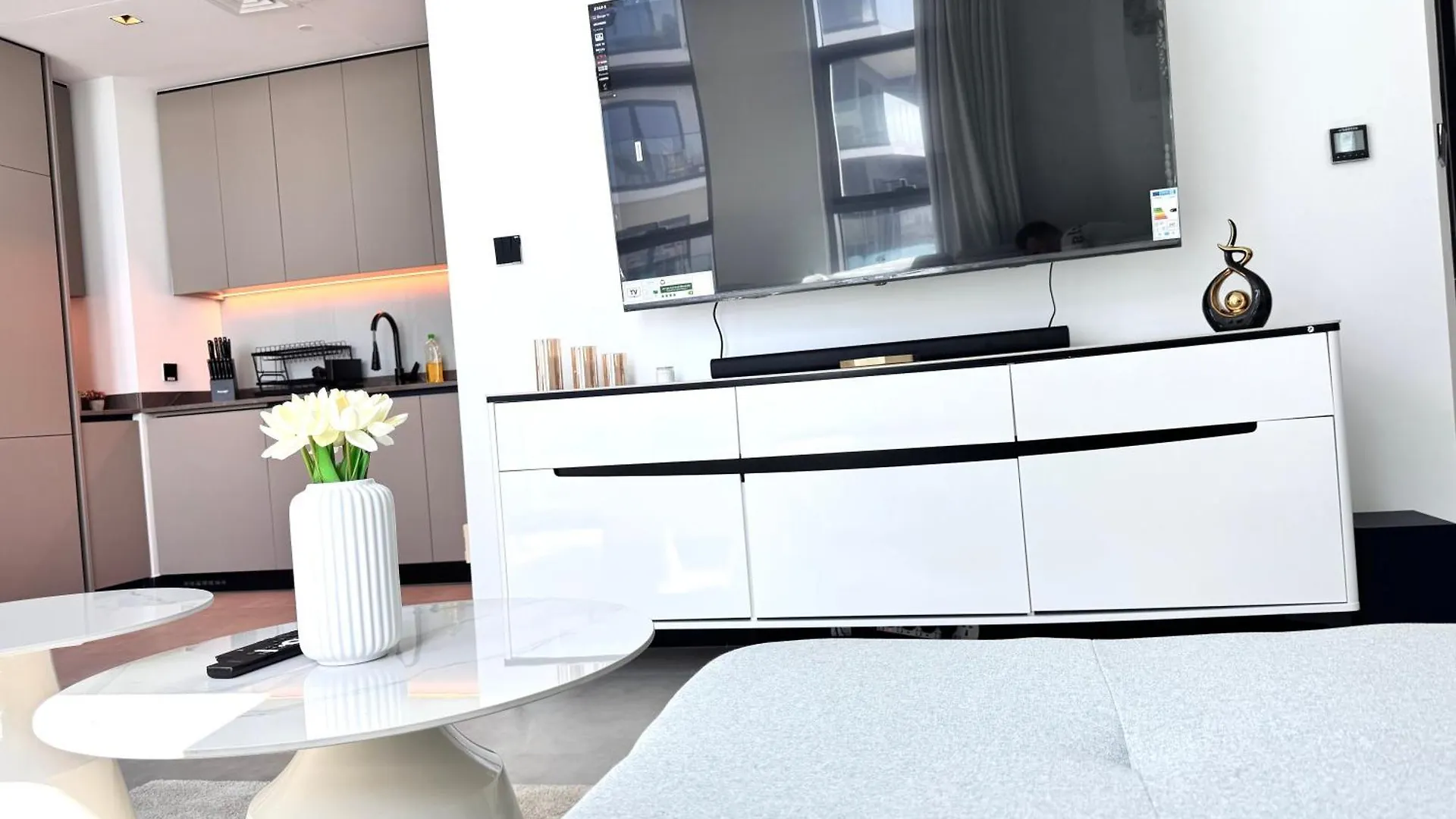 Luxury Apartment With Burj Khalifa View, Balcony Netflix Wehome Premium Dubai