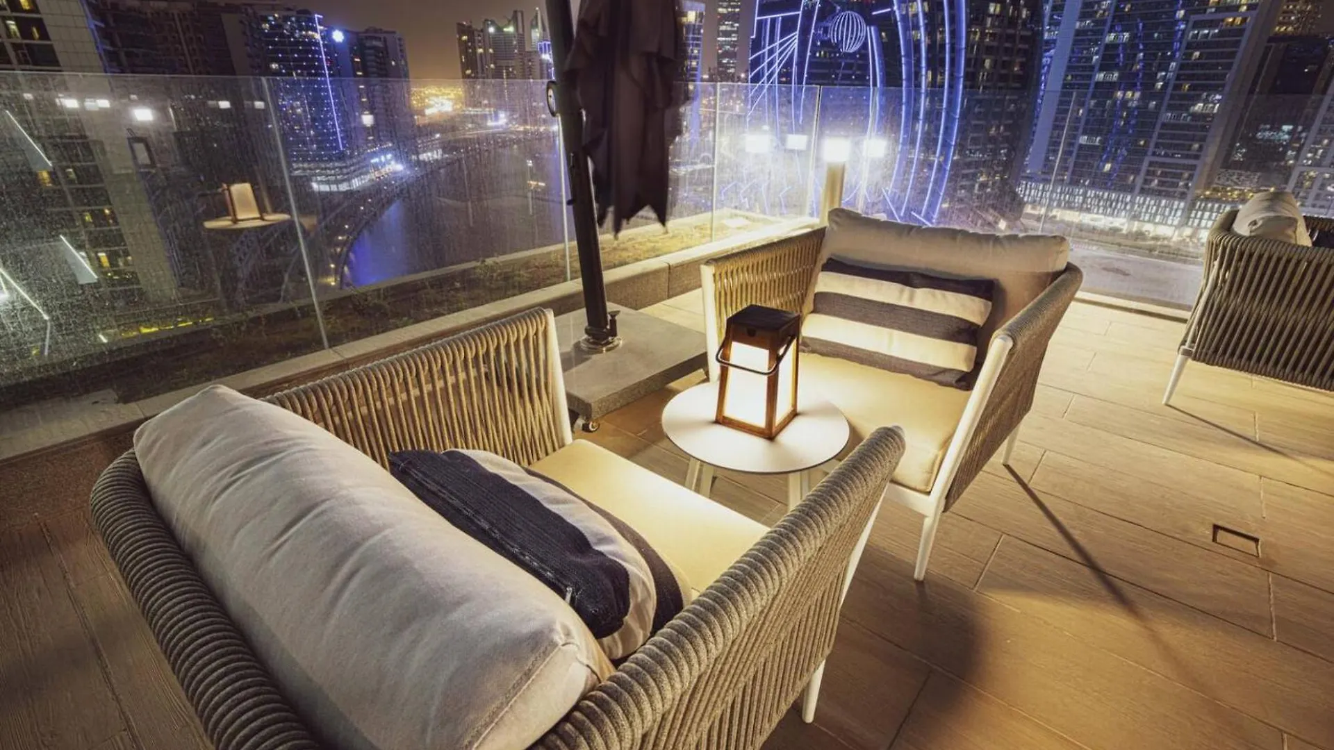 Luxury Apartment With Burj Khalifa View, Balcony Netflix Wehome Premium Dubai