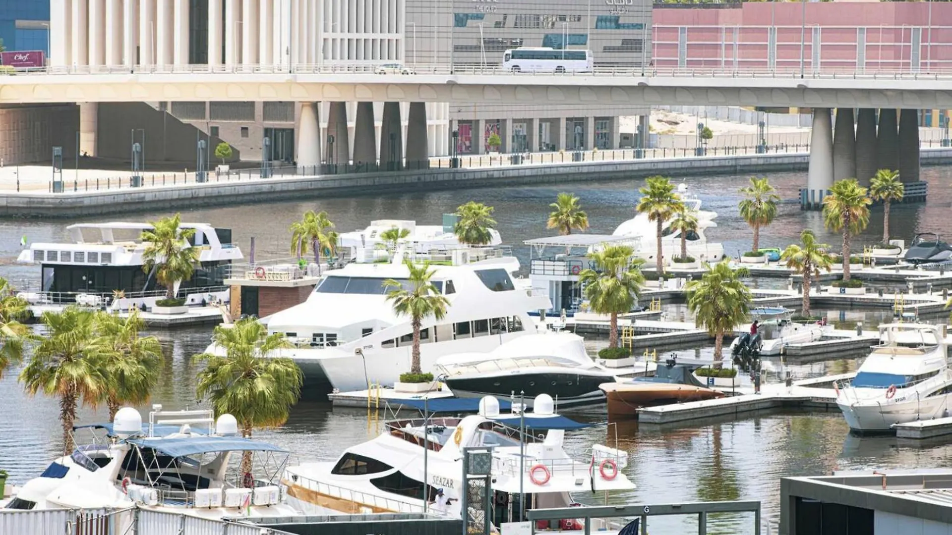 Luxury Apartment With Burj Khalifa View, Balcony Netflix Wehome Premium Dubai